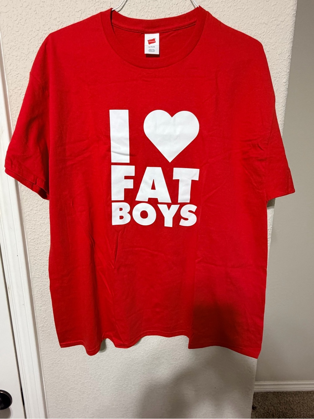 Red Adult Graphic Tee with White 'I ♥ FAT BOYS' Print